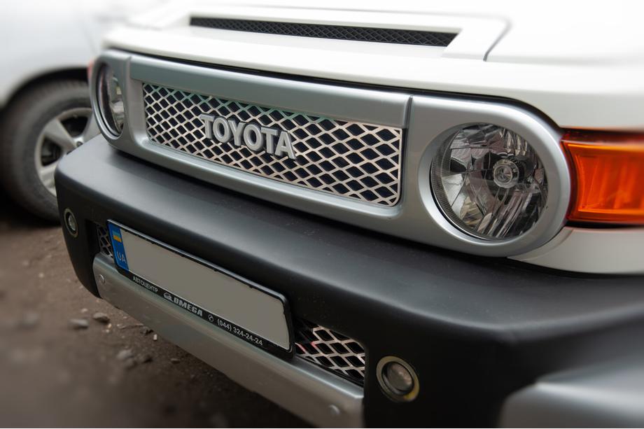 Toyota FJ Cruiser 2006–2022 Chrómové lišty na mriežku (nerez) Fotografia 3