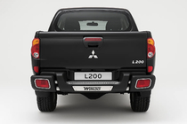 Mitsubishi L200 2006–2015 Zadný ochranný oblúk D124537 (nerez) fotografia 3